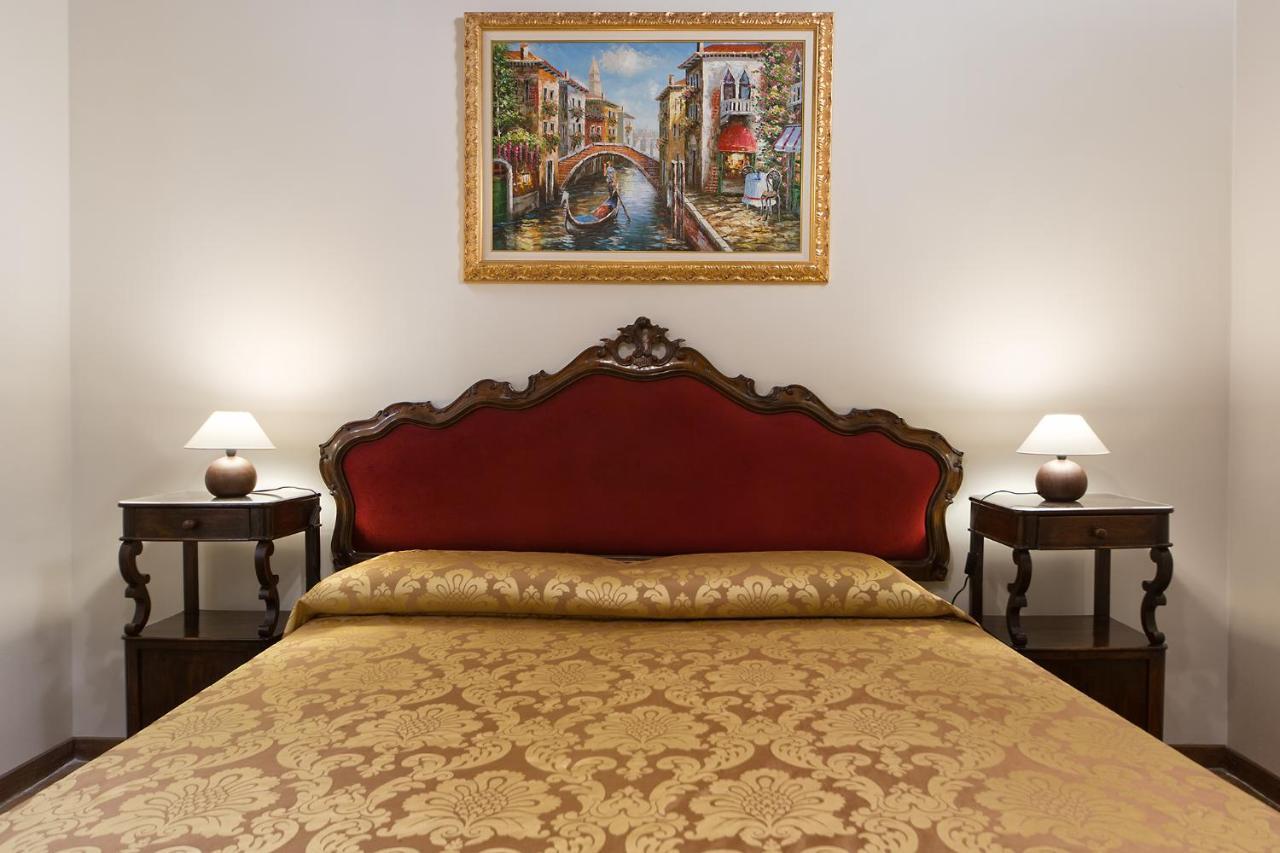 at 2 minutes from San Marco square Veneza Exterior foto