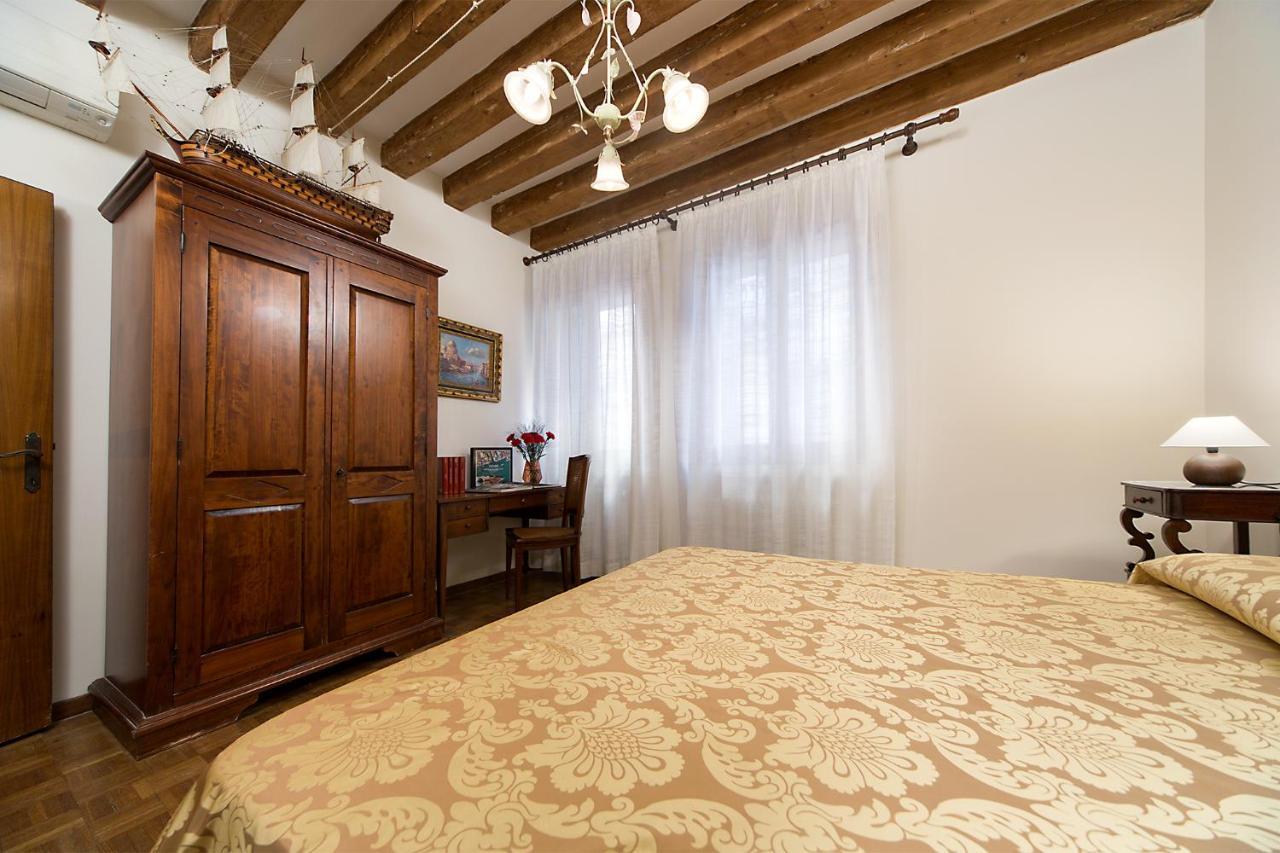 at 2 minutes from San Marco square Veneza Exterior foto