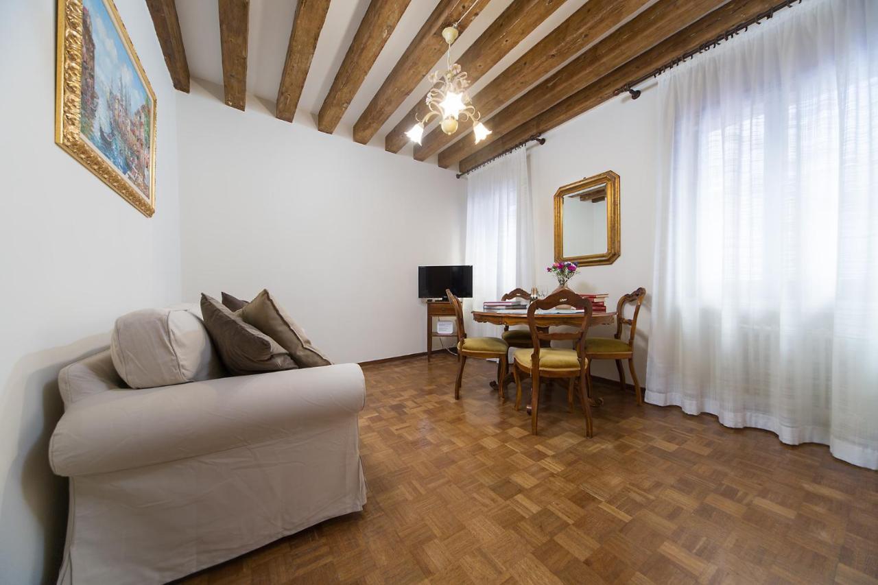 at 2 minutes from San Marco square Veneza Exterior foto
